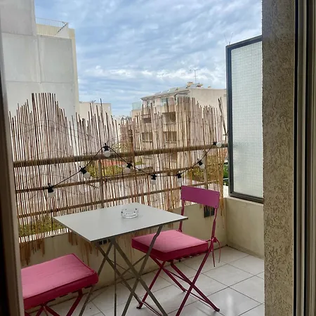 Apartment Au Centre-ville 2 *